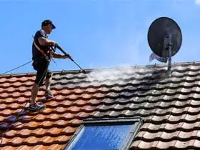 Nettoyage demoussage de toiture à Sens 89100